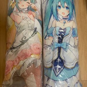 初音ミク ロングクッション 眠れる森の美女 シンデレラ