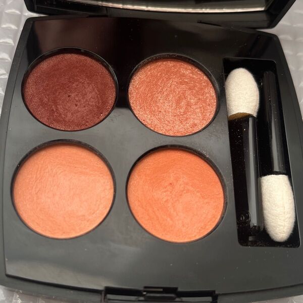 シャネル CHANELレ キャトル オンブル384 イマジネール
