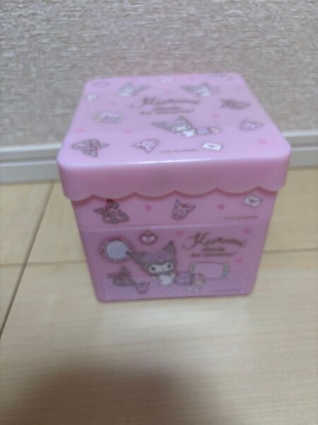 クロミ蓋付きコスメボックス