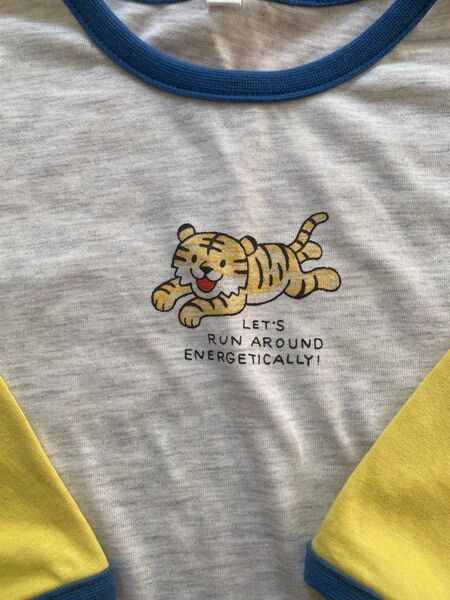 【未使用】西松屋 長袖 Tシャツ サイズ95 とら 虎 トラ トップス 保育園 幼稚園