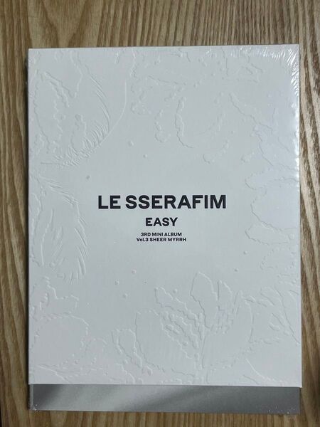 LESSERAFIM EASY 新品未開封 アルバム トレカ ルセラフィム CD 未開封 le sserafim 韓国 封入
