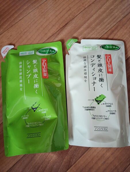 髪と頭皮に働くシャンプー コンディショナー 詰め替え用300ml