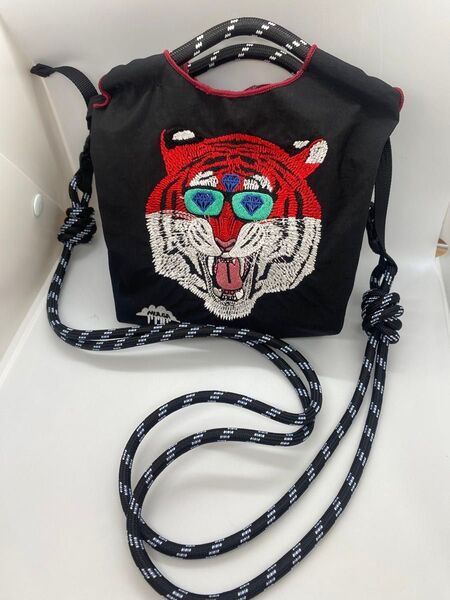 新品紐付きBall&Chain エコバック黒虎刺繍バック SIZE S