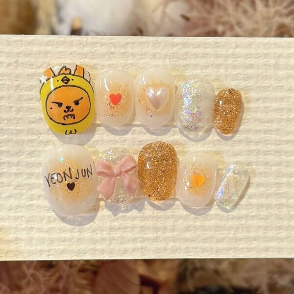 【現品限り】TXT ネイルチップ ペンライト コンサート 韓国 付け爪 ヨンジュン ベリーショート ファンチュン プルバトゥ