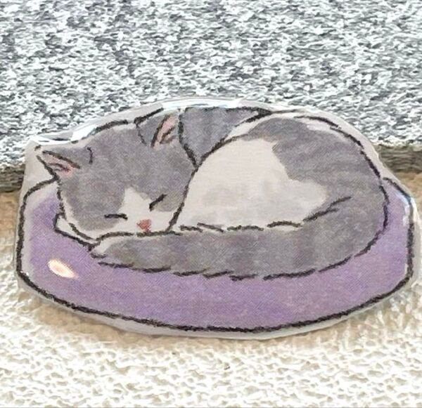 ネコちゃん 猫 トラネコ 三毛猫 ハチワレ ピンバッジ チャーム ブローチ 目印