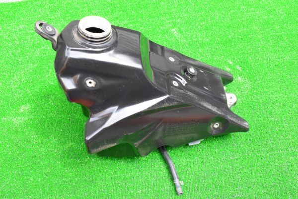 Yahoo!オークション -「dt200wr タンク」の落札相場・落札価格 Yahoo!オークション -「dt200wr タンク」の落札相場・落札価格