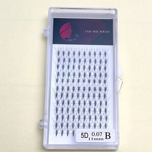 ツノラッシュ 中心太め Bカール 太さ:0.07mm 長さ11mm 5束 まつ毛エクステ