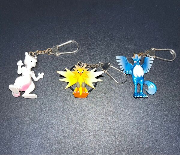希少 TOMY製 ポケットモンスター ミュウツー サンダー フリーザー キーホルダー ポケモン