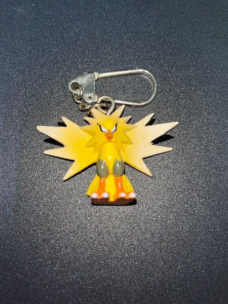 希少 TOMY製 ポケットモンスター サンダー キーホルダー ポケモン