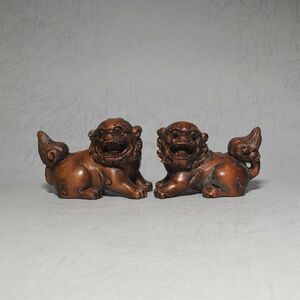 根付 獅子 狛犬 一対 柘植 木彫品 木製 彫刻品 現品お渡し na07-b2-9