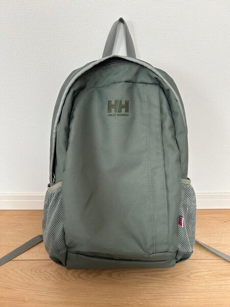 【 HELLY HANSEN Fjordland 20 】リュック カーキ