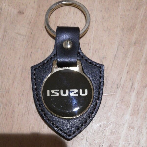 いすゞ ISUZU キーホルダー レザーキーホルダー
