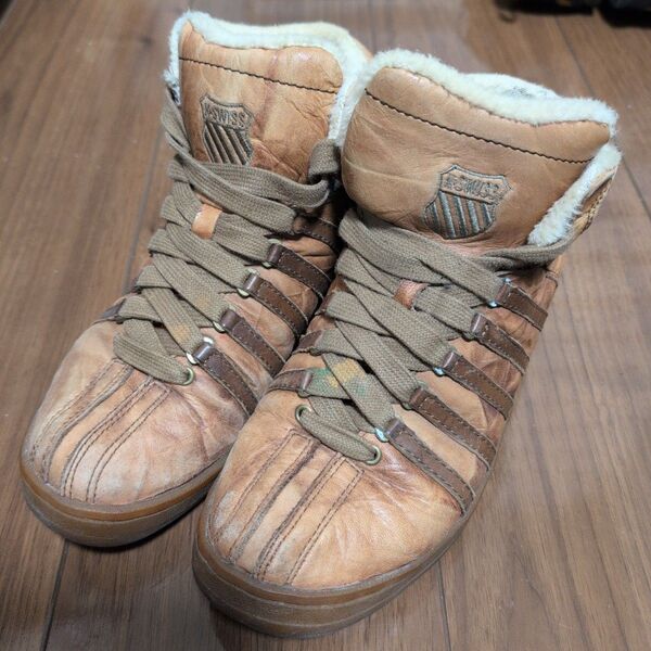 送料込み KSWISS ザ クラシック ハイカットスニーカー