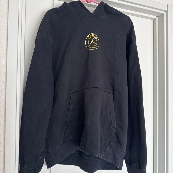 貴重!PARIS SAINT-GERMAIN × JORDAN パーカー