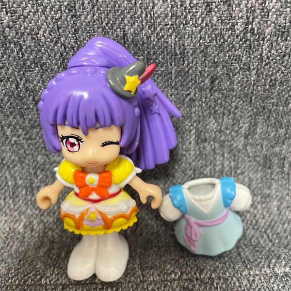 「魔法使いプリキュア」のプリコーデドール キュアマジカル※服の前後が違います。※キュアアンジュの服付き