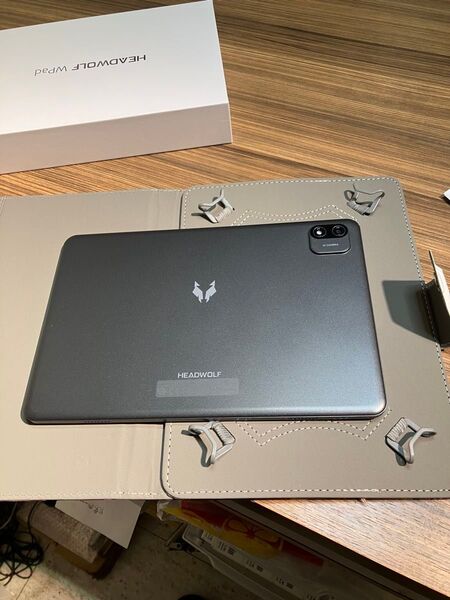 Android15搭載10,1inchタブレット新同品4GB Ram 128GB Romフルハイビジョン液晶付き