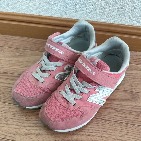 NEW balance スニーカー 20.0