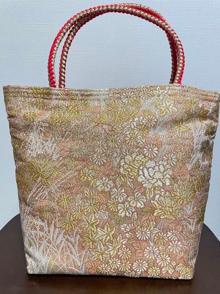薄卵色地袋帯リメイク ハンドメイド トートバック《ミニ》可憐小華柄 卒入学 丁度良いサイズ