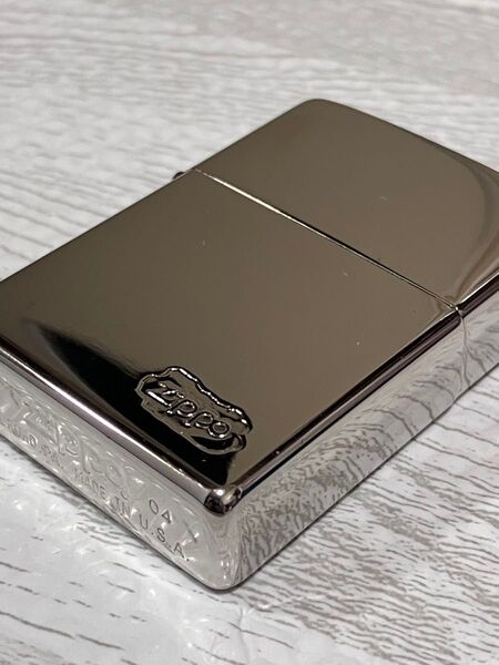 Zippo アメリカ地図型・彫刻。シンプル。