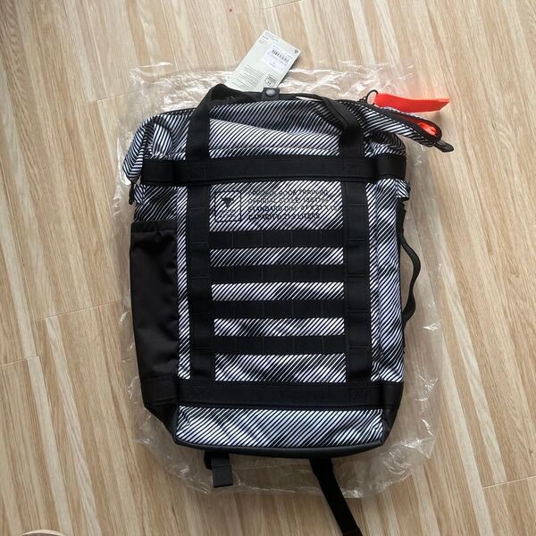 STANDARD CARRY SYSTEM リュック 35L ホワイト/ブラック 未使用
