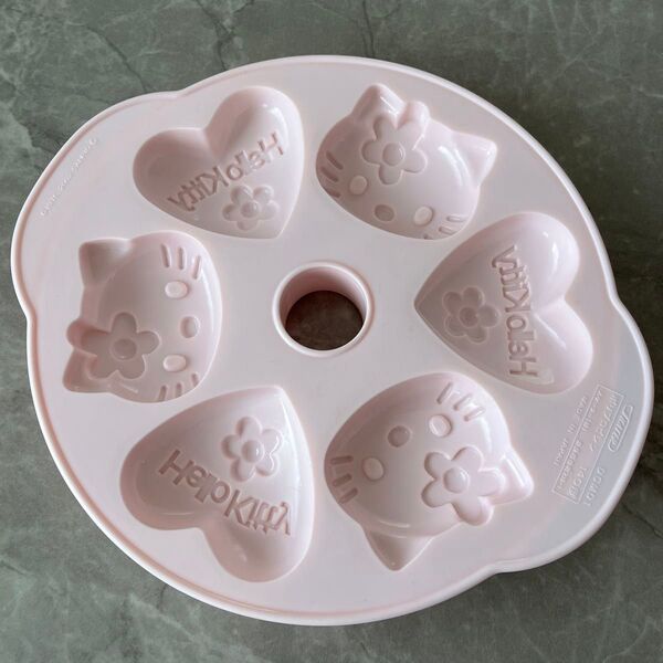 キティちゃん 型抜き お菓子作り