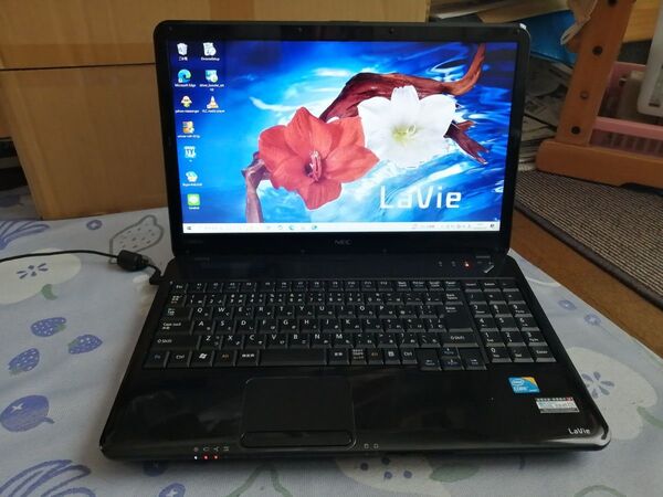 綺麗 爆速SSD256GB NEC LaVie LS550/B 高性能Corei5 office365 Windows10