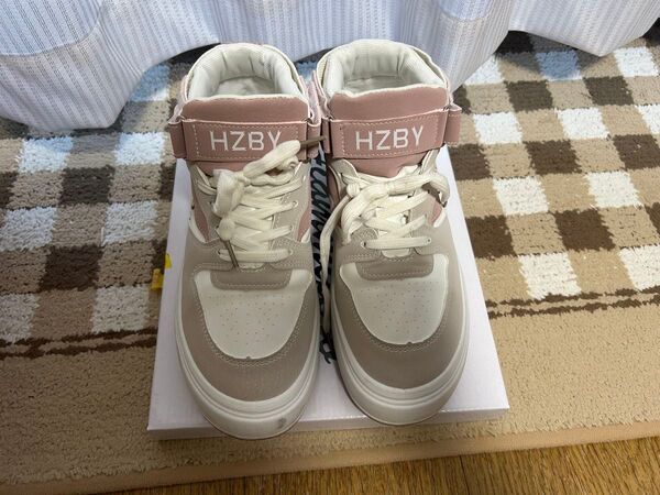 【値下げ】TEMU HZBY ハイカットスニーカー ホワイト/ピンク パンダ
