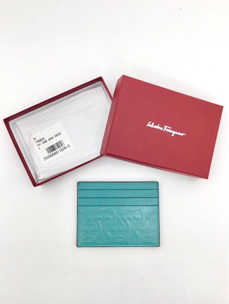中古美品 フェラガモ Salvatore Ferragamo カードケース 名刺入れ ダークアクアグリーン レザー 高級感