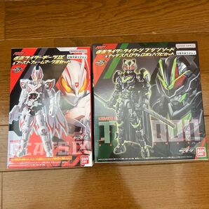 リボルブチェンジフィギュア PB06 仮面ライダー ギーツIX&ブーストフォームマークIII PB07 タイクーン ブジンソード