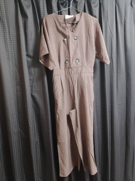 【新品未使用品】Lowy bycorners オールインワン(タグ無し)