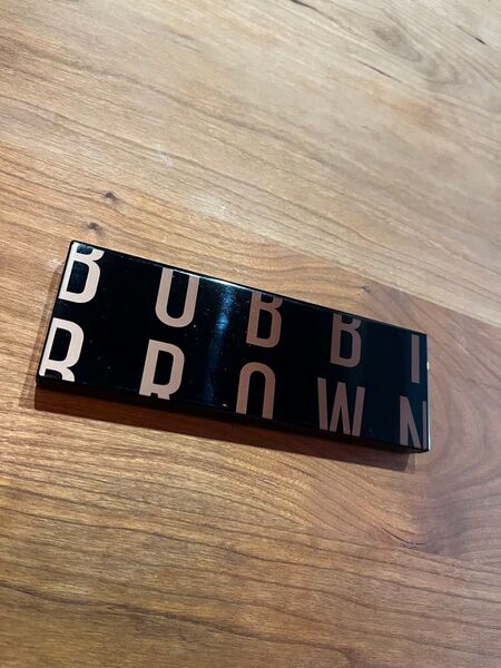 Bobbi Brown ボビーブラウン ゴールデンヌード アイシャドウ パレット