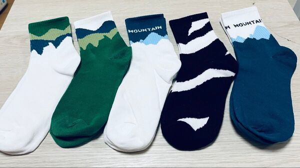 婦人靴下 ハイソックス 通学通勤 カラフル 個性的男女兼用 19cm~24.5cm 5色セット