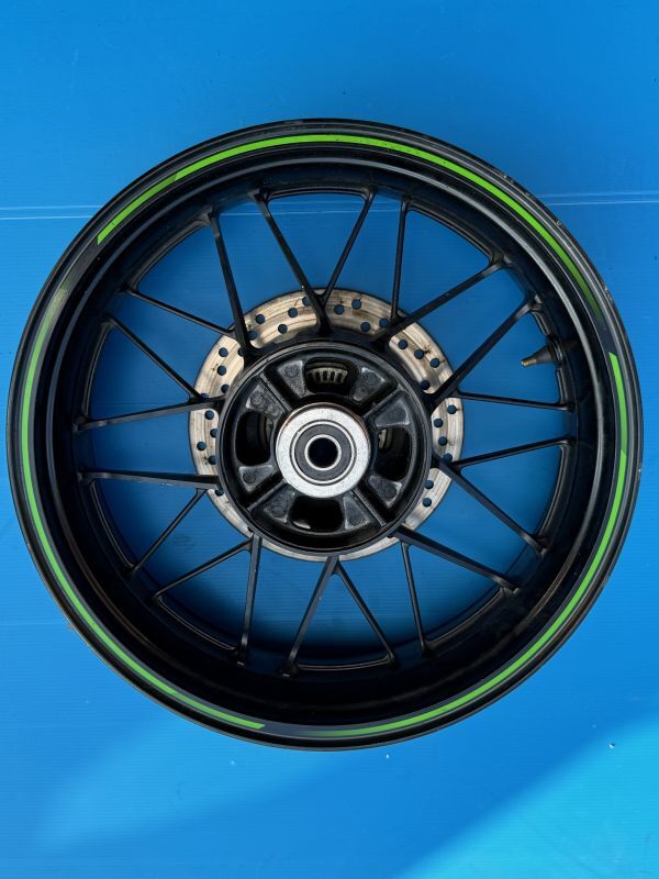 Yahoo!オークション -「z900 ホイール」(リア) (カワサキ用)の Yahoo!オークション -「z900 ホイール」(リア) (カワサキ用)の