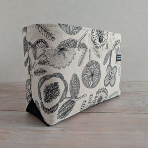 バッグインバッグ handmade cotton linen flower beige