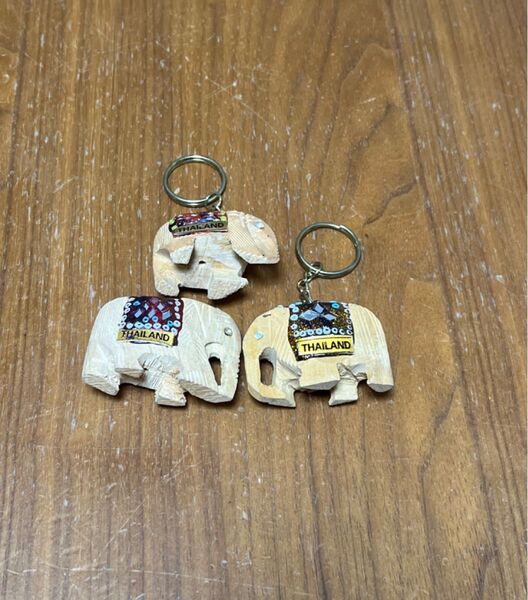 タイ タイランド お土産 ぞう キーホルダー 木彫り 置物