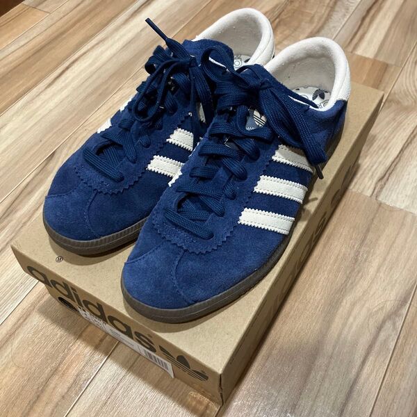 adidas BERN W アディダス ベルン 25.0