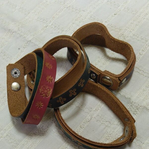 ハンドメイド レザーブレスレッド4個セット