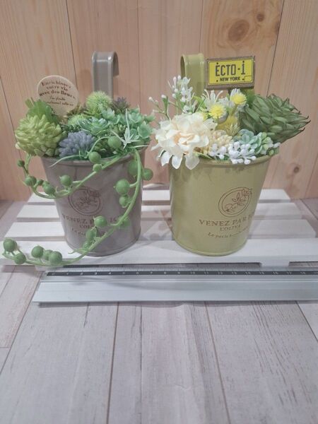フェイク多肉と可愛い造花のセット
