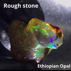 【エチオピアオパール②】原石 26.7×22.3×27.5mm 60.70ct