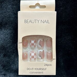 BEAUTY NAIL つけ爪 24枚 ピンク/シルバー/ホワイト 新品