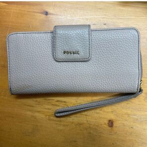 Fossil 長財布