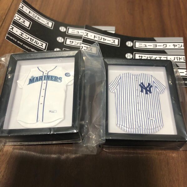 MLB ユニフォーム フレームマグネット 2個セット 【未使用品】ニューヨークヤンキース マリナーズ