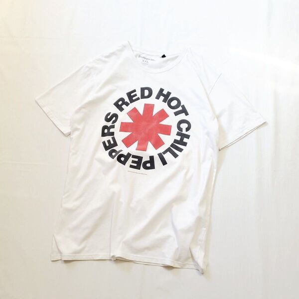 RED HOT CHILI PEPPERS LOGO Tシャツ