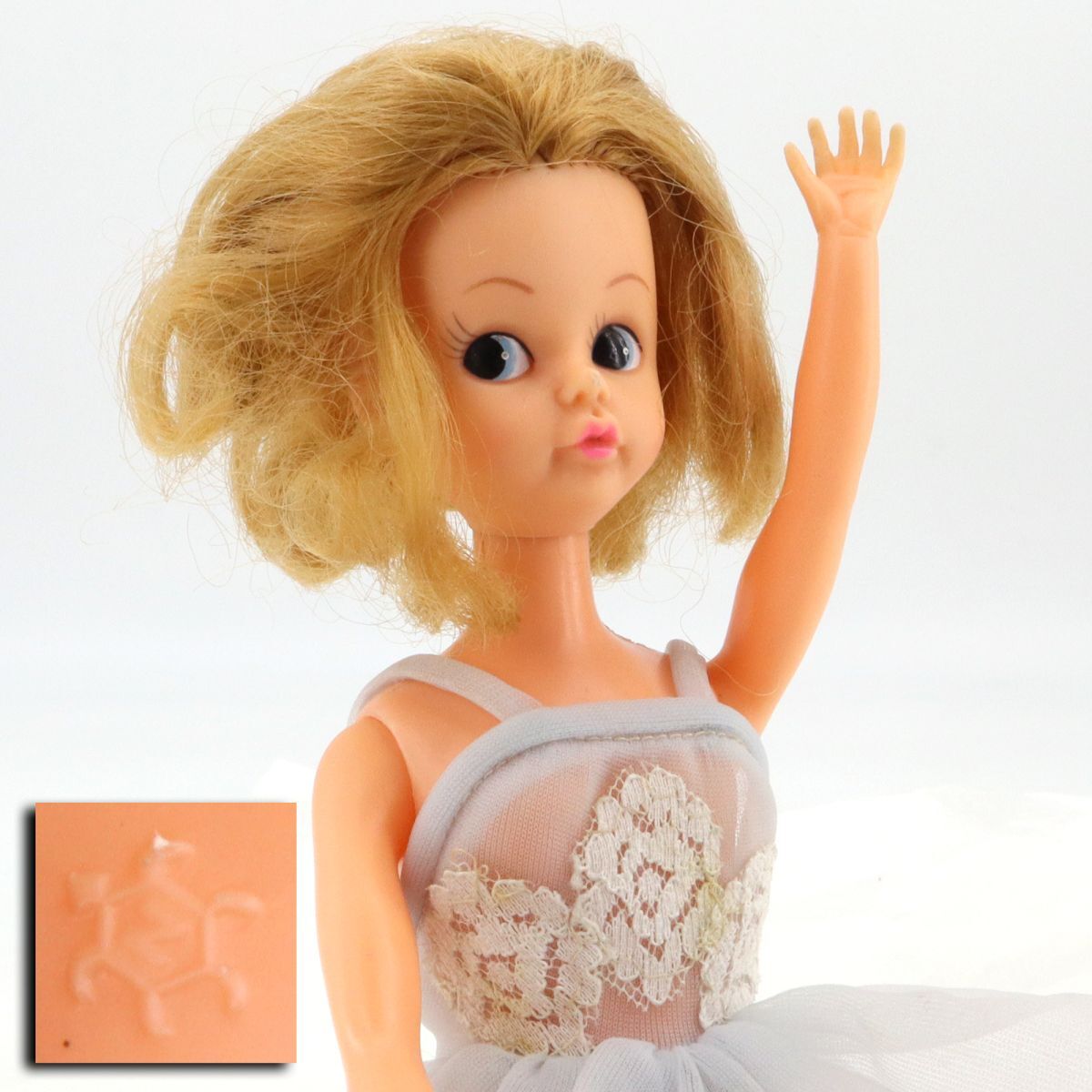 Yahoo!オークション -「人形 スカーレットちゃん」の落札相場 Yahoo!オークション -「人形 スカーレットちゃん」の落札相場