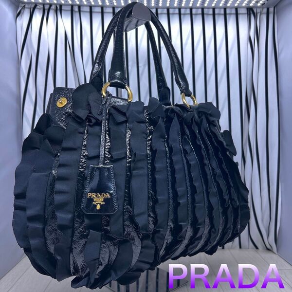 【美品】PRADA×プラダ A4収納可能パテントレザートートバッグ