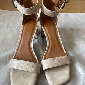 一回着用 GU サンダル ベージュ M