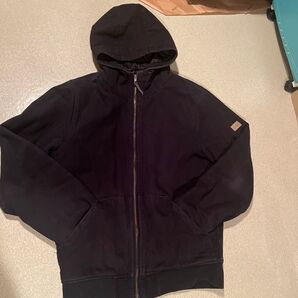 ジップパーカー