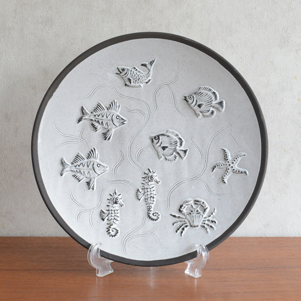 ドイツ ヴィンテージ 壁掛け 絵皿 (魚) 飾り皿 プレート フィッシュ タツノオトシゴ 置物 北欧雑貨 ミッドセンンチュリー カニ ヒトデ