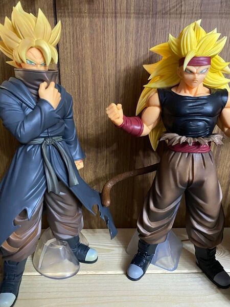 ドラゴンボール 黒衣の戦士 フィギュア