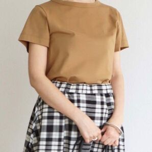 最終価格【新品タグ付き】レディース Tシャツ 半袖 シンプル